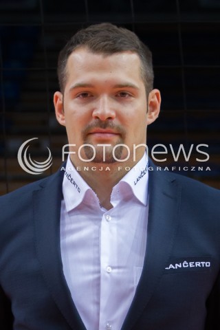  29.09.2014 RZESZOW <br />SESJA ZDJECIOWA SIATKARZY ASSECO RESOVIA<br />N/Z MACIEJ PAJAK - TEAM MANAGER<br /> 