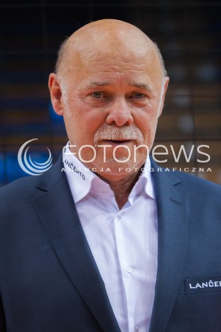  29.09.2014 RZESZOW <br />SESJA ZDJECIOWA SIATKARZY ASSECO RESOVIA<br />N/Z WOJCIECH GROSZEK - KIEROWNIK DRUZYNY<br /> 