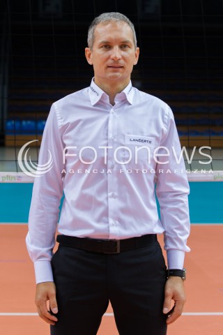  29.09.2014 RZESZOW <br />SESJA ZDJECIOWA SIATKARZY ASSECO RESOVIA<br />N/Z ANDRZEJ KOWAL - TRENER ( HEAD COACH )<br /> 