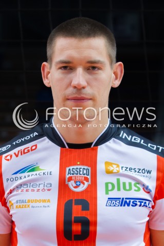  29.09.2014 RZESZOW <br />SESJA ZDJECIOWA SIATKARZY ASSECO RESOVIA<br />N/Z DAWID KONARSKI<br /> 