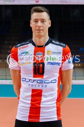  29.09.2014 RZESZOW <br />SESJA ZDJECIOWA SIATKARZY ASSECO RESOVIA<br />N/Z JOCHEN SCHOPS<br /> 