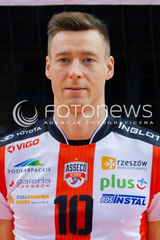  29.09.2014 RZESZOW <br />SESJA ZDJECIOWA SIATKARZY ASSECO RESOVIA<br />N/Z JOCHEN SCHOPS<br /> 