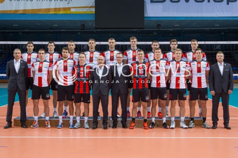  29.09.2014 RZESZOW <br />SESJA ZDJECIOWA SIATKARZY ASSECO RESOVIA<br />N/Z ZDJECIE GRUPOWE<br />NIKOLAY PENCHEV RAFAL BUSZEK MARCO IVOVIC PAUL LOTMAN FABIAN DRZYZGA RUSSELL HOLMES MICHAL ZUREK LUKASZ PERLOWSKI KRZYSZTOF IGNACZAK PIOTR NOWAKOWSKI LUKAS TICHACEK DAWID KONARSKI MICHAL KOZLOWSKI DAWID DRYJA OLIEG ACHREM JOCHEN SCHOPS ANDRZEJ KOWAL MARCIN OGONOWSKI BARTOSZ GORSKI MAREK PANEK<br /> 