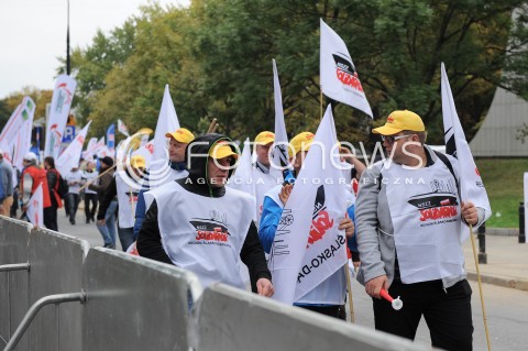 01.10.2014 WARSZAWA SEJM RP<br />STRAJK GORNIKOW POD SEJMEM<br />N/Z STRAJKUJACY GORNICY<br /> 