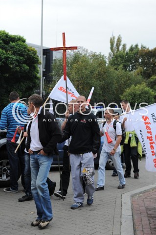 01.10.2014 WARSZAWA SEJM RP<br />STRAJK GORNIKOW POD SEJMEM<br />N/Z STRAJKUJACY GORNICY<br /> 