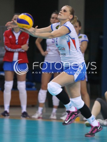  03.10.2014 RZESZOW<br />SIATKOWKA ORLEN LIGA 2014/2015 WOMEN VOLLEYBALL POLAND POLISH ORLENLIGA LEAGUE SEASON 2014/2015<br />MECZ DEVELOPRES SKYRES RZESZOW - CHEMIK POLICE<br />N/Z PAULA SZEREMETA SYLWETKA <br /> 