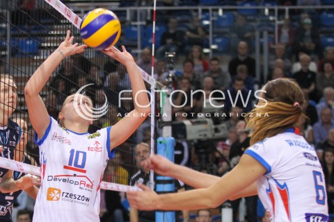  03.10.2014 RZESZOW<br />SIATKOWKA ORLEN LIGA 2014/2015 WOMEN VOLLEYBALL POLAND POLISH ORLENLIGA LEAGUE SEASON 2014/2015<br />MECZ DEVELOPRES SKYRES RZESZOW - CHEMIK POLICE<br />N/Z KAROLINA FILIPOWICZ <br /> 