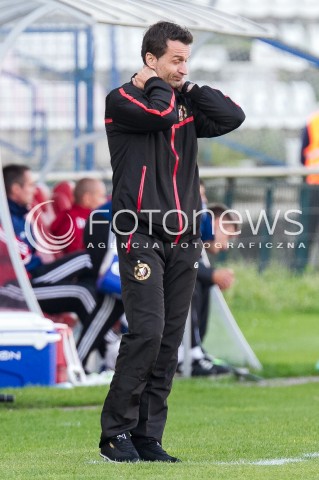  04.10.2014 LODZ PILKA NOZNA POLSKA PIERWSZA LIGA SEZON 2014/2015 FOOTBALL POLISH  WIDZEW LODZ - WISLA PLOCK N/Z TRENER RAFAL PAWLAK SYLWETKA  