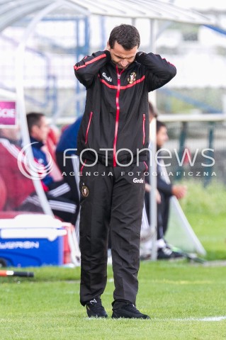 04.10.2014 LODZ PILKA NOZNA POLSKA PIERWSZA LIGA SEZON 2014/2015 FOOTBALL POLISH  WIDZEW LODZ - WISLA PLOCK N/Z TRENER RAFAL PAWLAK SYLWETKA  