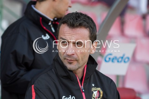  04.10.2014 LODZ PILKA NOZNA POLSKA PIERWSZA LIGA SEZON 2014/2015 FOOTBALL POLISH  WIDZEW LODZ - WISLA PLOCK N/Z TRENER RAFAL PAWLAK SYLWETKA  