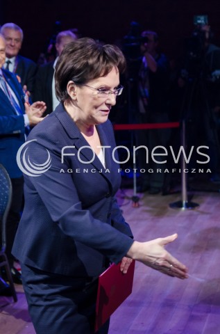  04.10.2014 WARSZAWA WARSZAWSKA KONWENCJA PLATFORMY OBYWATELSKIEJ INAUGURUJACA KAMPANIE WYBORCZA PRZED WYBORAMI SAMORZADOWYMI N/Z PREMIER EWA KOPACZ   