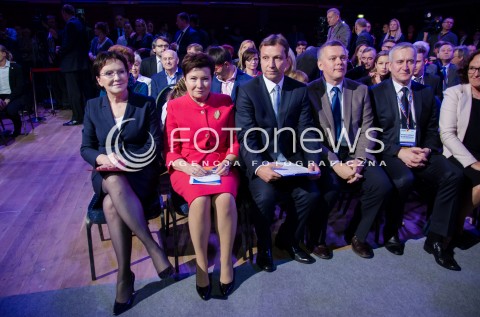  04.10.2014 WARSZAWA WARSZAWSKA KONWENCJA PLATFORMY OBYWATELSKIEJ INAUGURUJACA KAMPANIE WYBORCZA PRZED WYBORAMI SAMORZADOWYMI N/Z PREMIER EWA KOPACZ PREZYDENT WARSZAWY HANNA GRONKIEWICZ WALTZ MINISTER OBRONY NARODOWEJ TOMASZ SIEMONIAK  