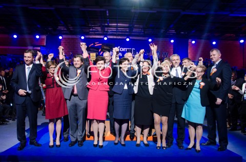  04.10.2014 WARSZAWA WARSZAWSKA KONWENCJA PLATFORMY OBYWATELSKIEJ INAUGURUJACA KAMPANIE WYBORCZA PRZED WYBORAMI SAMORZADOWYMI N/Z PREMIER EWA KOPACZ PREZYDENT WARSZAWY HANNA GRONKIEWICZ WALTZ KANDYDACI DO WYBOROW SAMORZADOWYCH JEDYNKI   