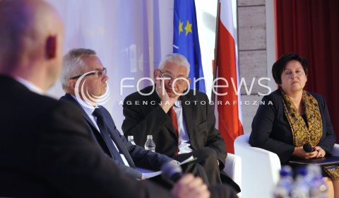  08.10.2014 WARSZAWA<br />SEMINARIUM 25 LAT POLSKIEJ ARMII W WOLNEJ POLSCE<br />N/Z LUDWIK DORN RENARA BUTRYN <br /> 