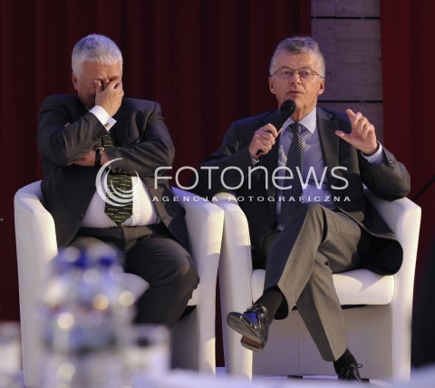  08.10.2014 WARSZAWA<br />SEMINARIUM 25 LAT POLSKIEJ ARMII W WOLNEJ POLSCE<br />N/Z ROBERT GWIAZDOWSKI GENERAL BOGUSLAW SMULSKI<br /> 