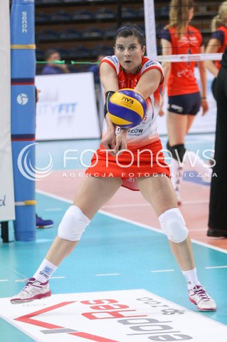  10.10.2014 RZESZOW<br />SIATKOWKA ORLEN LIGA 2014/2015 WOMEN VOLLEYBALL POLAND POLISH ORLENLIGA LEAGUE SEASON 2014/2015<br />MECZ DEVELOPRES SKYRES RZESZOW - BUDOWLANI LODZ<br />N/Z LUCYNA BOREK SYLWETKA <br /> 