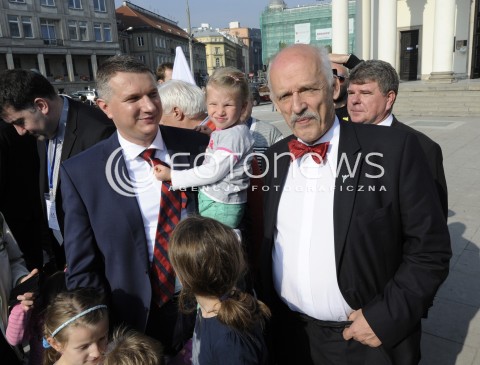  11.10.2014 WARSZAWA<br />MARSZ WOLNOSCI I SUWERENNOSCI KNP<br />N/Z JANUSZ KORWIN MIKKE PRZEMYSLAW WIPLER<br /> 