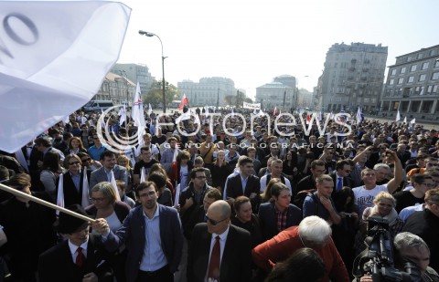  11.10.2014 WARSZAWA<br />MARSZ WOLNOSCI I SUWERENNOSCI KNP<br />N/Z UCZESTNICY MARSZU<br /> 