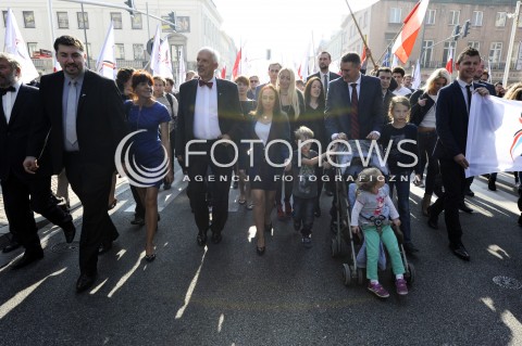  11.10.2014 WARSZAWA<br />MARSZ WOLNOSCI I SUWERENNOSCI KNP<br />N/Z JANUSZ KORWIN MIKKE PRZEMYSLAW WIPLER<br /> 