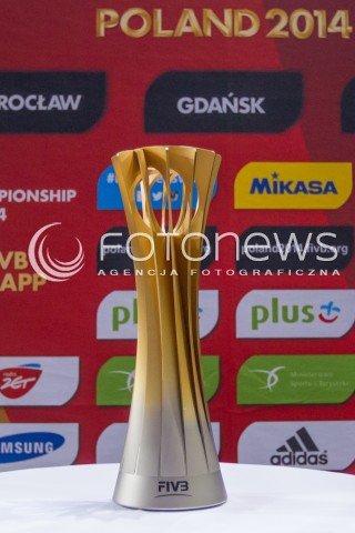  11.10.2014 RZESZOW<br />SIATKOWKA PLUSLIGA 2014/2015 MEN VOLLEYBALL POLAND POLISH PLUS LIGA LEAGUE SEASON 2014/2015<br />MECZ ASSECO RESOVIA - BBTS BIELSKO - BIALA<br />PREZENTACJA PUCHARU MISTRZOSTW SWIATA 2014 KTORY ZDOBYLA REPREZENTACJA POLSKI<br />N/Z PUCHAR<br /> 