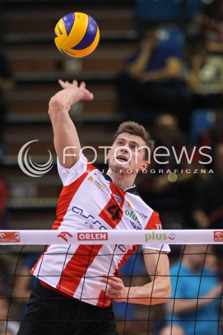  11.10.2014 RZESZOW<br />SIATKOWKA PLUSLIGA 2014/2015 MEN VOLLEYBALL POLAND POLISH PLUS LIGA LEAGUE SEASON 2014/2015<br />MECZ ASSECO RESOVIA - BBTS BIELSKO - BIALA<br />N/Z PIOTR NOWAKOWSKI SYLWETKA ATAK<br /> 