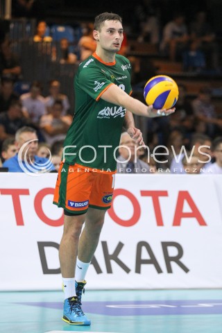  11.10.2014 RZESZOW<br />SIATKOWKA PLUSLIGA 2014/2015 MEN VOLLEYBALL POLAND POLISH PLUS LIGA LEAGUE SEASON 2014/2015<br />MECZ ASSECO RESOVIA - BBTS BIELSKO - BIALA<br />N/Z KAMIL KWASOWSKI SYLWETKA <br /> 