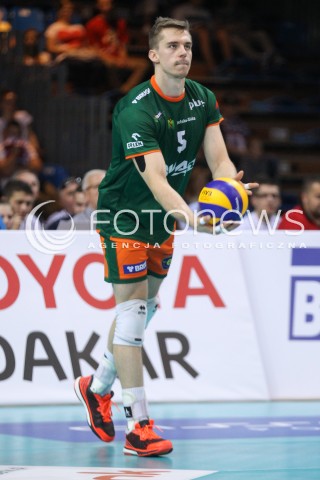  11.10.2014 RZESZOW<br />SIATKOWKA PLUSLIGA 2014/2015 MEN VOLLEYBALL POLAND POLISH PLUS LIGA LEAGUE SEASON 2014/2015<br />MECZ ASSECO RESOVIA - BBTS BIELSKO - BIALA<br />N/Z WOJCIECH FERENS SYLWETKA <br /> 