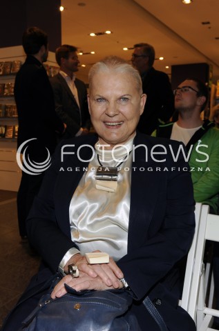  14.10.2014 WARSZAWA<br />GRZEGORZ KOLODKO W EMPIKU<br />N/Z ELZBIETA DZIKOWSKA<br /> 