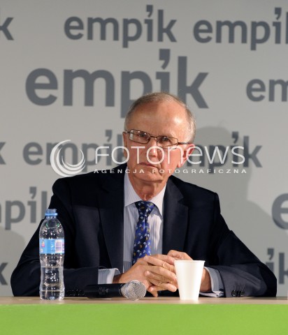  14.10.2014 WARSZAWA<br />GRZEGORZ KOLODKO W EMPIKU<br />N/Z GRZEGORZ KOLODKO<br /> 