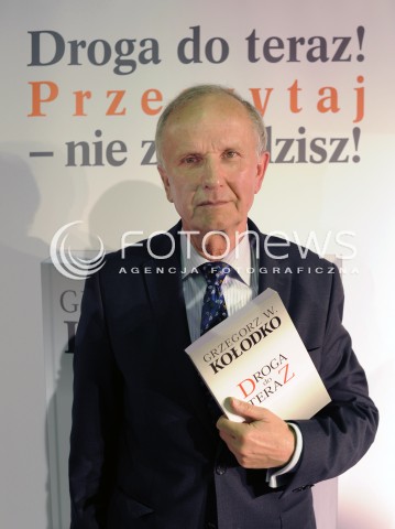  14.10.2014 WARSZAWA<br />GRZEGORZ KOLODKO W EMPIKU<br />N/Z GRZEGORZ KOLODKO<br /> 