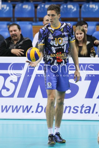  15.10.2014 RZESZOW<br />SIATKOWKA PLUSLIGA 2014/2015 MEN VOLLEYBALL POLAND POLISH PLUS LIGA LEAGUE SEASON 2014/2015<br />MECZ ASSECO RESOVIA - MKS BANIMEX BEDZIN<br />N/Z ADRIAN HUNEK SYLWETKA <br /> 