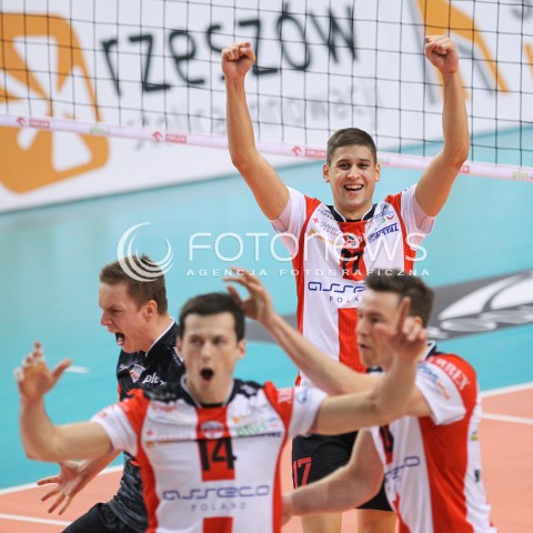  15.10.2014 RZESZOW<br />SIATKOWKA PLUSLIGA 2014/2015 MEN VOLLEYBALL POLAND POLISH PLUS LIGA LEAGUE SEASON 2014/2015<br />MECZ ASSECO RESOVIA - MKS BANIMEX BEDZIN<br />N/Z NIKOLAY PENCZEV RAFAL BUSZEK RADOSC EMOCJE <br /> 