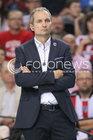  15.10.2014 RZESZOW<br />SIATKOWKA PLUSLIGA 2014/2015 MEN VOLLEYBALL POLAND POLISH PLUS LIGA LEAGUE SEASON 2014/2015<br />MECZ ASSECO RESOVIA - MKS BANIMEX BEDZIN<br />N/Z ANDRZEJ KOWAL - TRENER ( HEAD COACH ) SYLWETKA <br /> 