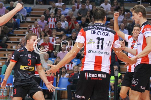  15.10.2014 RZESZOW<br />SIATKOWKA PLUSLIGA 2014/2015 MEN VOLLEYBALL POLAND POLISH PLUS LIGA LEAGUE SEASON 2014/2015<br />MECZ ASSECO RESOVIA - MKS BANIMEX BEDZIN<br />N/Z MICHAL ZUREK SYLWETKA RADOSC EMOCJE <br /> 