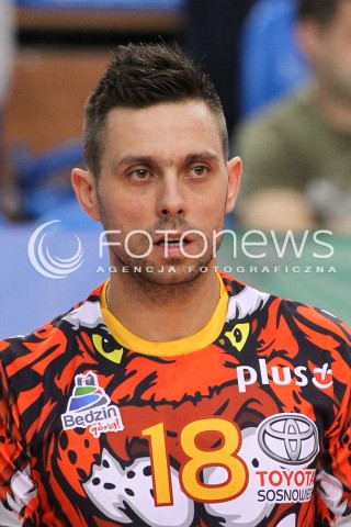  15.10.2014 RZESZOW<br />SIATKOWKA PLUSLIGA 2014/2015 MEN VOLLEYBALL POLAND POLISH PLUS LIGA LEAGUE SEASON 2014/2015<br />MECZ ASSECO RESOVIA - MKS BANIMEX BEDZIN<br />N/Z ROBERT MILCZAREK SYLWETKA GLOWKA PORTRET<br /> 