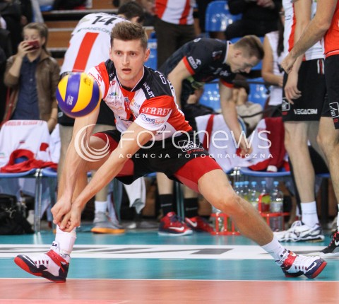  18.10.2014 RZESZOW<br />SIATKOWKA PLUSLIGA 2014/2015 MEN VOLLEYBALL POLAND POLISH PLUS LIGA LEAGUE SEASON 2014/2015<br />MECZ ASSECO RESOVIA - JASTRZEBSKI WEGIEL<br />N/Z PIOTR NOWAKOWSKI SYLWETKA <br /> 