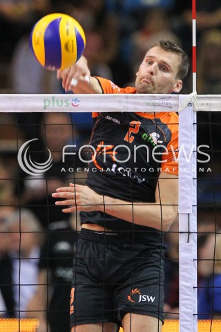  18.10.2014 RZESZOW<br />SIATKOWKA PLUSLIGA 2014/2015 MEN VOLLEYBALL POLAND POLISH PLUS LIGA LEAGUE SEASON 2014/2015<br />MECZ ASSECO RESOVIA - JASTRZEBSKI WEGIEL<br />N/Z KRZYSZTOF GIERCZYNSKI SYLWETKA ATAK<br /> 