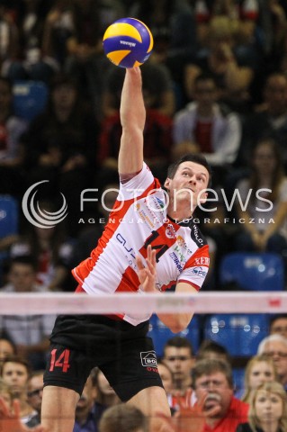  18.10.2014 RZESZOW<br />SIATKOWKA PLUSLIGA 2014/2015 MEN VOLLEYBALL POLAND POLISH PLUS LIGA LEAGUE SEASON 2014/2015<br />MECZ ASSECO RESOVIA - JASTRZEBSKI WEGIEL<br />N/Z RAFAL BUSZEK SYLWETKA ATAK<br /> 