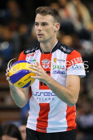  18.10.2014 RZESZOW<br />SIATKOWKA PLUSLIGA 2014/2015 MEN VOLLEYBALL POLAND POLISH PLUS LIGA LEAGUE SEASON 2014/2015<br />MECZ ASSECO RESOVIA - JASTRZEBSKI WEGIEL<br />N/Z RUSSELL HOLMES SYLWETKA <br /> 