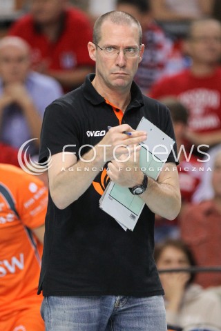  18.10.2014 RZESZOW<br />SIATKOWKA PLUSLIGA 2014/2015 MEN VOLLEYBALL POLAND POLISH PLUS LIGA LEAGUE SEASON 2014/2015<br />MECZ ASSECO RESOVIA - JASTRZEBSKI WEGIEL<br />N/Z ROBERTO PIAZZA - TRENER ( HEAD COACH ) SYLWETKA <br /> 