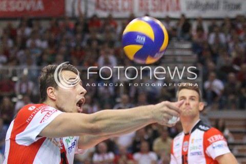  18.10.2014 RZESZOW<br />SIATKOWKA PLUSLIGA 2014/2015 MEN VOLLEYBALL POLAND POLISH PLUS LIGA LEAGUE SEASON 2014/2015<br />MECZ ASSECO RESOVIA - JASTRZEBSKI WEGIEL<br />N/Z FABIAN DRZYZGA SYLWETKA <br /> 
