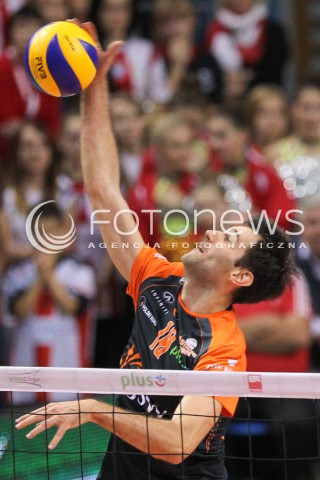  18.10.2014 RZESZOW<br />SIATKOWKA PLUSLIGA 2014/2015 MEN VOLLEYBALL POLAND POLISH PLUS LIGA LEAGUE SEASON 2014/2015<br />MECZ ASSECO RESOVIA - JASTRZEBSKI WEGIEL<br />N/Z GRZEGORZ KOSOK SYLWETKA <br /> 