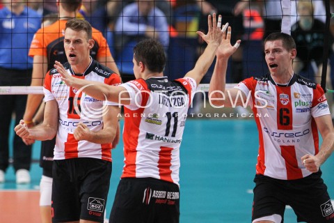 18.10.2014 RZESZOW<br />SIATKOWKA PLUSLIGA 2014/2015 MEN VOLLEYBALL POLAND POLISH PLUS LIGA LEAGUE SEASON 2014/2015<br />MECZ ASSECO RESOVIA - JASTRZEBSKI WEGIEL<br />N/Z DAWID KONARSKI RUSSELL HOLMES RADOSC EMOCJE <br /> 