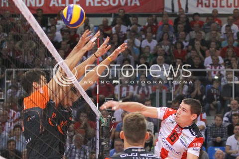  18.10.2014 RZESZOW<br />SIATKOWKA PLUSLIGA 2014/2015 MEN VOLLEYBALL POLAND POLISH PLUS LIGA LEAGUE SEASON 2014/2015<br />MECZ ASSECO RESOVIA - JASTRZEBSKI WEGIEL<br />N/Z DAWID KONARSKI <br /> 