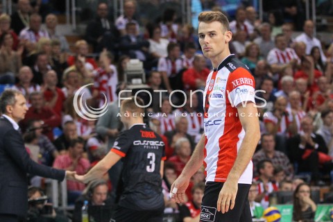  18.10.2014 RZESZOW<br />SIATKOWKA PLUSLIGA 2014/2015 MEN VOLLEYBALL POLAND POLISH PLUS LIGA LEAGUE SEASON 2014/2015<br />MECZ ASSECO RESOVIA - JASTRZEBSKI WEGIEL<br />N/Z RUSSELL HOLMES SYLWETKA <br /> 