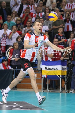  18.10.2014 RZESZOW<br />SIATKOWKA PLUSLIGA 2014/2015 MEN VOLLEYBALL POLAND POLISH PLUS LIGA LEAGUE SEASON 2014/2015<br />MECZ ASSECO RESOVIA - JASTRZEBSKI WEGIEL<br />N/Z LUKASZ PERLOWSKI SYLWETKA <br /> 