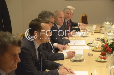  22.10.2014 WARSZAWA <br />
POSIEDZENIE RADY BEZPIECZENSTWA NARODOWEGO<br />
N/Z PREMIER RP EWA KOPACZ RADOSLAW SIKORSKI <br />
 