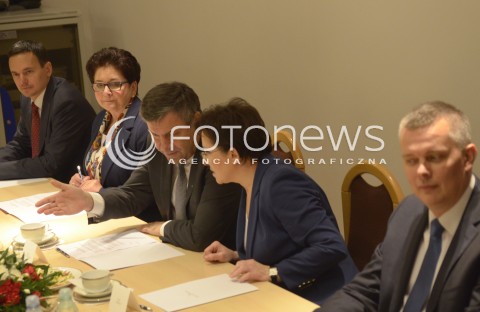  22.10.2014 WARSZAWA <br />
POSIEDZENIE RADY BEZPIECZENSTWA NARODOWEGO<br />
N/Z PREMIER RP EWA KOPACZ RADA BEZPIECZENSTWA NARODOWEGO <br />
 