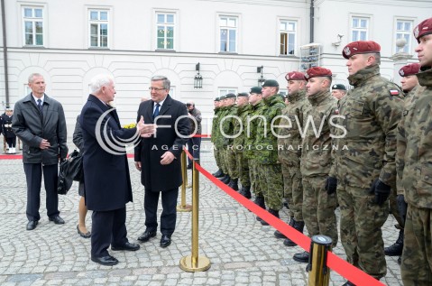  23.10.2014 WARSZAWA WIZYTA GUBERNATORA GENERALNEGO KANADY W POLSCE N/Z GUBERNATOR GENERALNY KANADY DAVID JOHNSTON PREZYDENT RP BRONISLAW KOMOROWSKI  