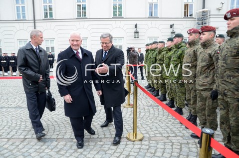  23.10.2014 WARSZAWA WIZYTA GUBERNATORA GENERALNEGO KANADY W POLSCE N/Z GUBERNATOR GENERALNY KANADY DAVID JOHNSTON PREZYDENT RP BRONISLAW KOMOROWSKI  